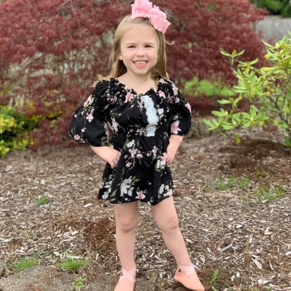 Baby Girl Floral Romper - Brand New - Picture 2 of 3